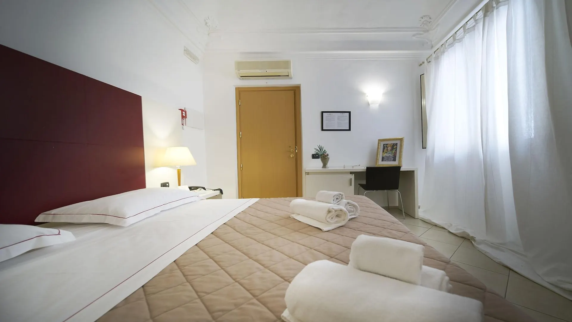 Santuzza Art Hotel Katanya
