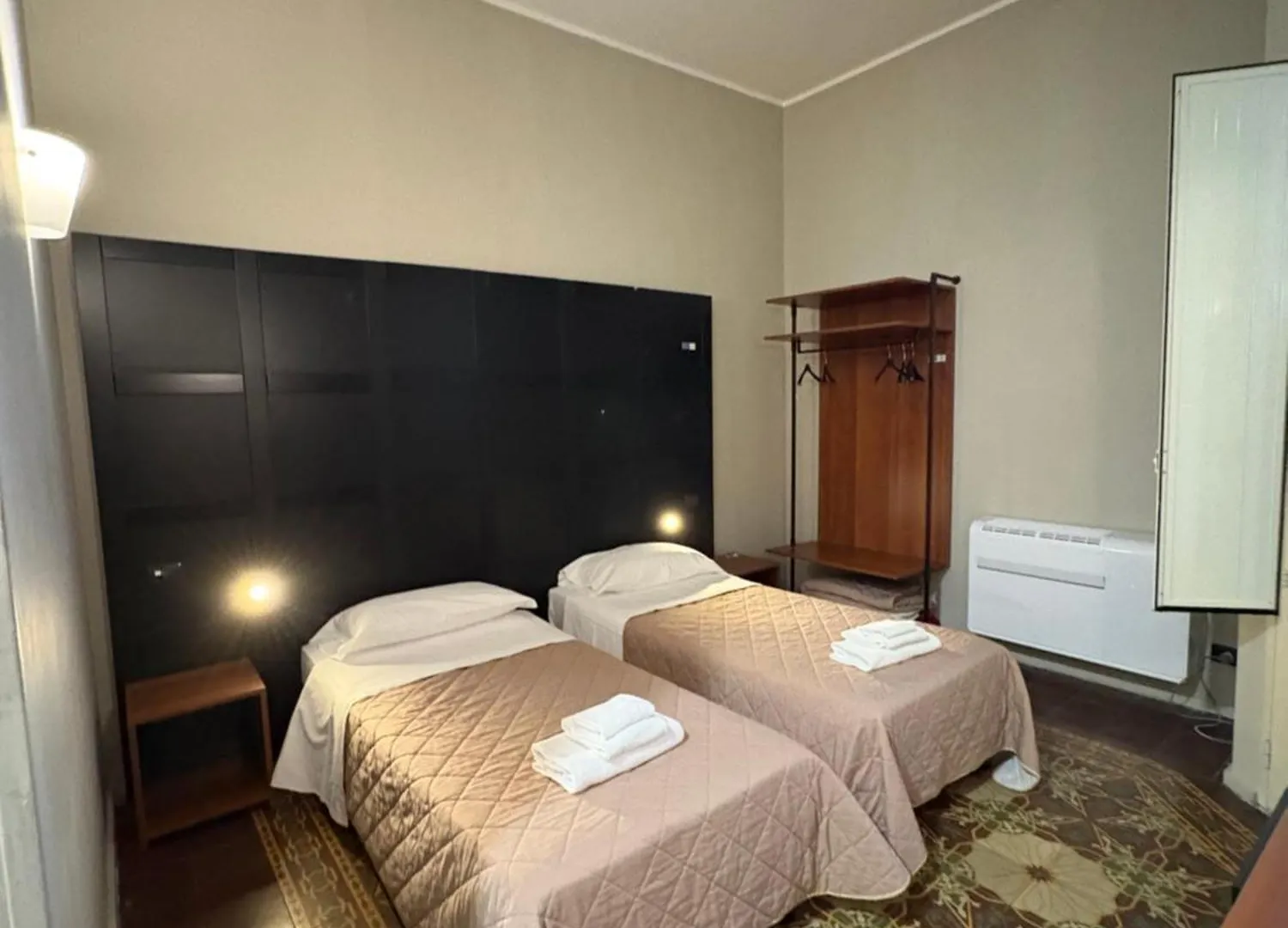 Santuzza Art Hotel Katanya