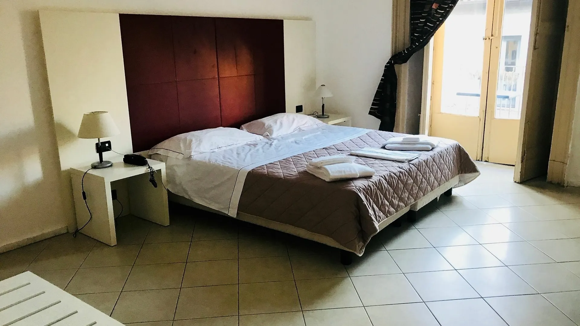 Santuzza Art Hotel Katanya