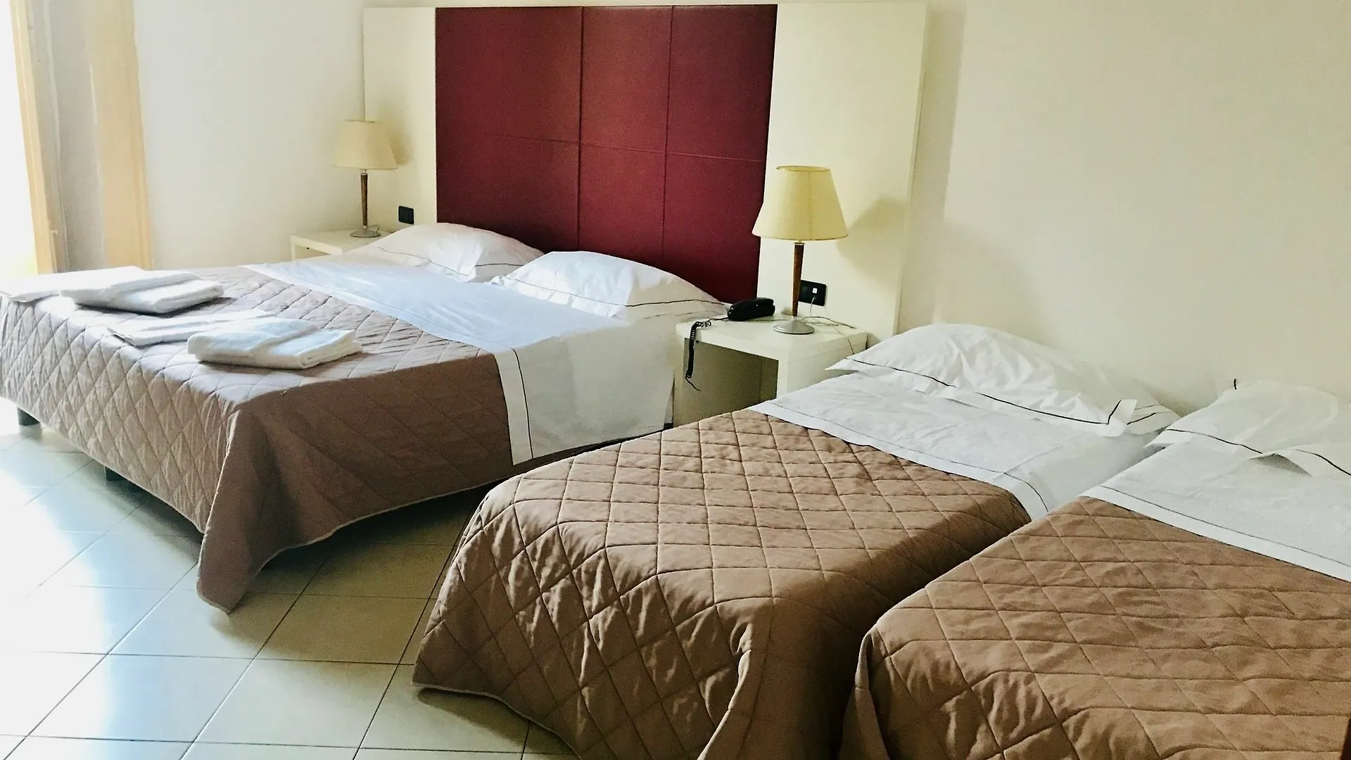 ***  Santuzza Art Hotel Catane Italie